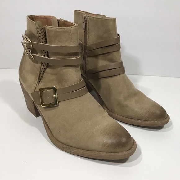 Qupid Shoes - Qupid Booties 7 M Womens Side Zipper Suede Feel